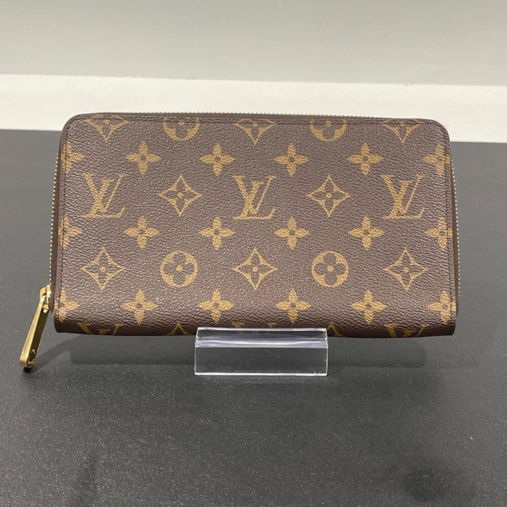 Louis Vuitton Monogram Zippy Organizer Wallet (JB1335)